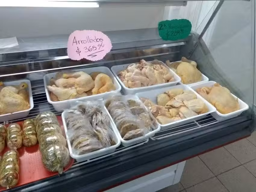 El Buen Pollo ( poller&iacute;a y pescader&iacute;a)