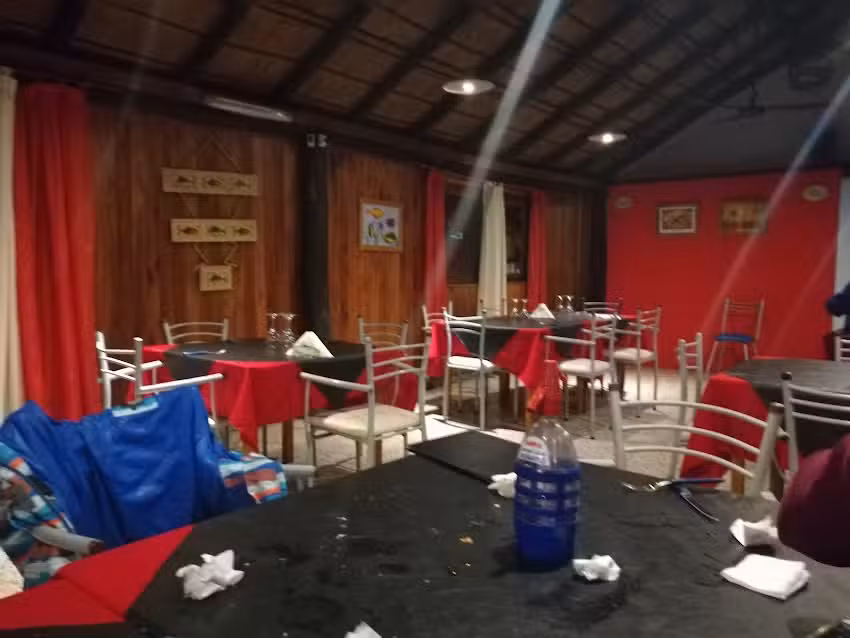 Pueblo Chico Restaurant De Pescados