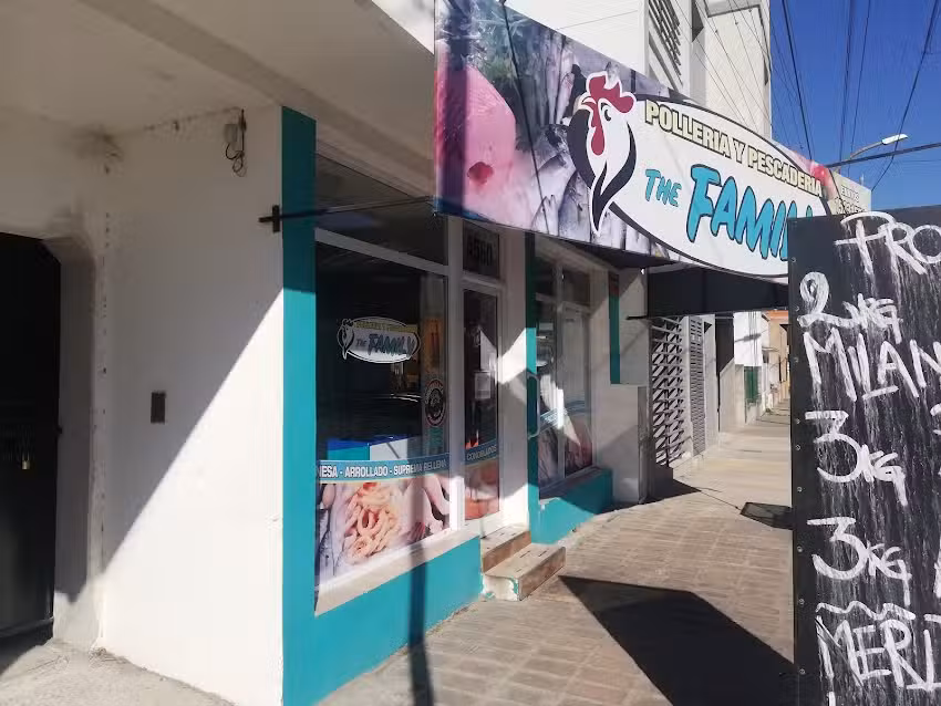 The Family &ndash; Polleria Y Pescaderia